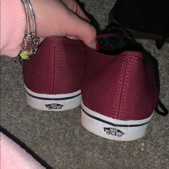 Vans - Picture 4 of 4